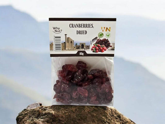 Nature Pick Market Torkade Tranbär, high-quality dried cranberries with a sweet and slightly tart flavor, perfect for adding to sweet and savory dishes.